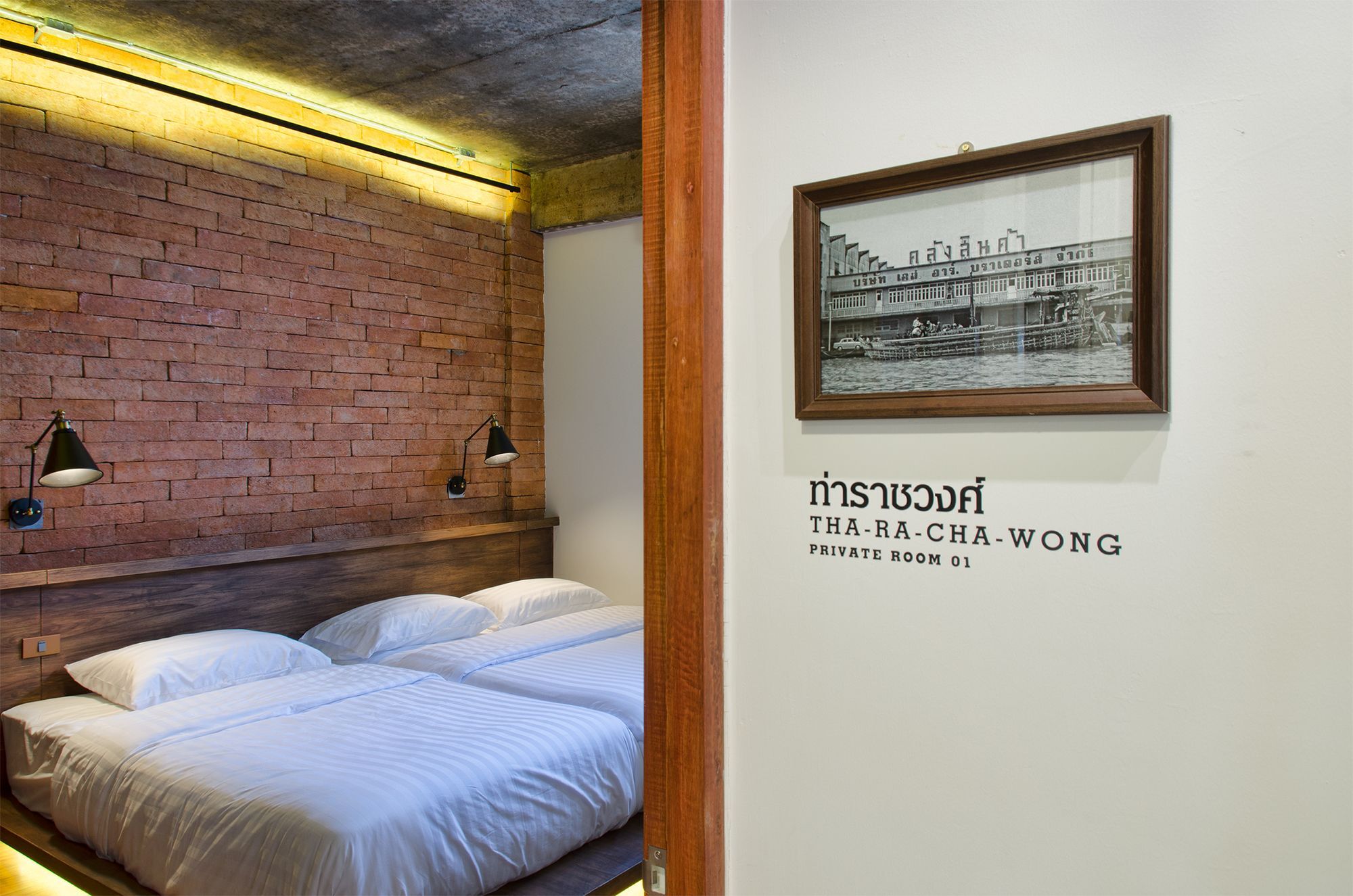 Siam Plug In Hostel Bangkok Kültér fotó